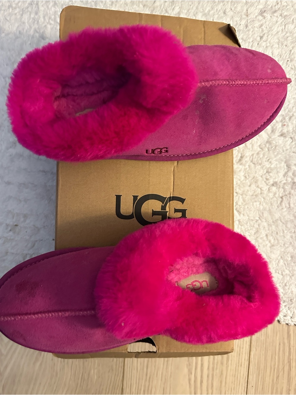 UGG Women's Bright Fuchsia Plush Slip-On Slippers. Size 6